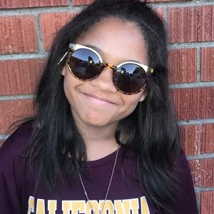 Perverse bangles sunglasses in hazy